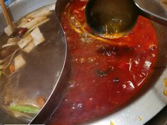 -沸炉重庆老火锅(军事博物馆店)