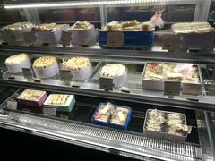 面包甜点陈列柜-家琳甜品(江南东店)