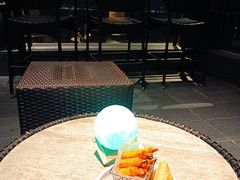 炸虾-影吧•悬崖海景(珠海凤凰湾悦椿酒店)