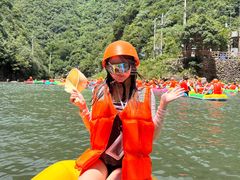 -安吉龙王山峡谷漂流
