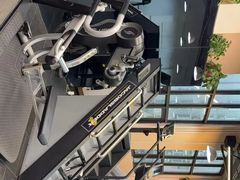 -岩顶健身(玄武店)