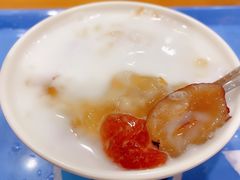 椰汁炖桃胶-冰神糖水铺(国贸中心店)