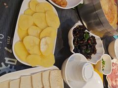 -四季喧黔味豆米火锅(万达广场店)