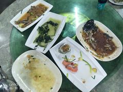 -四川小胡子海鲜(丁村万人海鲜广场店)