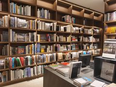 -茑屋书店(天目里店)