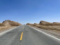 -哈密雅丹大海道景区