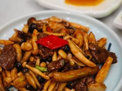 什菇炒小黄牛肉-东鑫记港式茶餐厅(南京东路店)