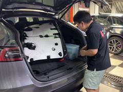 -鲨鱼皮汽车凹陷玻璃修复(静安店)