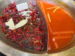 番茄麻辣锅底-沸炉重庆老火锅(军事博物馆店)