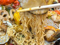 -老东镇啤酒屋海鲜加工·蒸汽海鲜·海鲜烧烤(台东店)