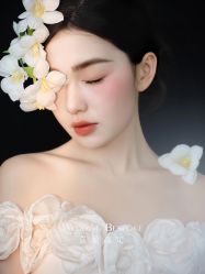 -喜爱高定婚纱摄影