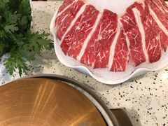 尊品雪花和牛-椰子营·椰子鸡火锅(万象里店)