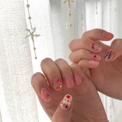 -一笔绣狂草美甲坊