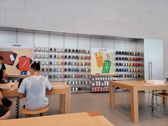 -Apple零售店(华贸购物中心店)