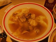 -八二小区抄手(龙湖上城天街店)