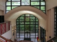 -香港大学