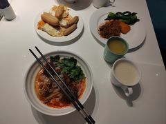 -珠海拱北口岸智选假日酒店