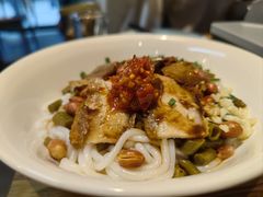 -牛八宝桂林米粉(八里庄店)