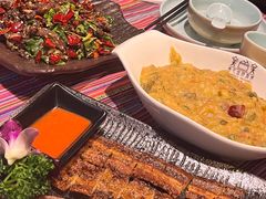 -香巴拉云南餐厅(华莱坞店)