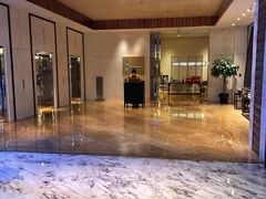 -上海漕河泾万丽酒店