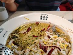 -渔语鱼酸菜鱼新川菜(来福士店)