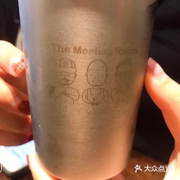 猪肉扒有点柴，尤其第二块吃完，感觉吞了一块三夹板