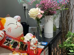 -何兮花店·气球派对鲜花店(马桥银春路万科城店)
