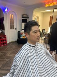 -理昂男士理发店 Barber shop