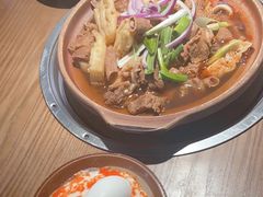 -蔡婶牛腩牛杂煲(长安万科店)