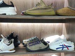 -UCC国际洗衣(七宝宝龙城店)