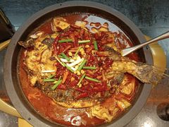 -鸣记脆皮烤鱼·海鲜烤鱼(三八广场店)