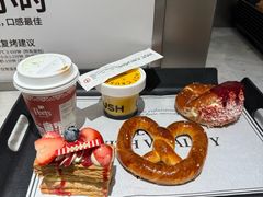 -HOT CRUSH趁热集合·现烤面包(上海环球港店)