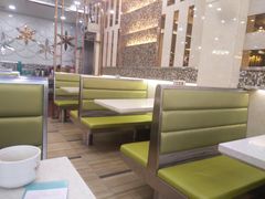 卡座-明记港式烧腊茶餐厅(下沙店)