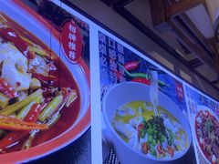 -川流不息·地道川菜·小龙虾(新松江路店)