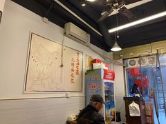 大堂-九斤黄三黄鸡专卖店