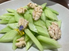 青瓜拌桃仁-椒爱水煮鱼川菜(让胡路万达店)