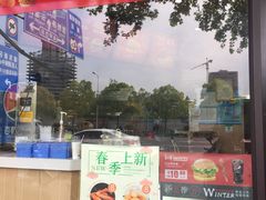 门面-华莱士·全鸡汉堡(浦东南路店)