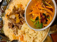 金桃手抓饭-丝路金桃·新疆菜(徐汇店)