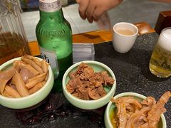 -万重锦·人文川菜馆(骡马市店)