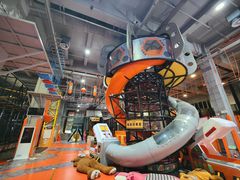 -嗨翻Hi-Fun竞技主题乐园·蹦床亲子生日轰趴(国光1937店)