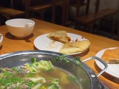 -大众跷脚牛肉馆·非遗传承单位(峨眉山店)