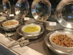-飨食汇全日制餐厅·昆山皇冠假日酒店(九方店)