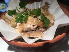 半斤鸡-原味田园·客家菜·土窑鸡(中航城君尚购物中心店)