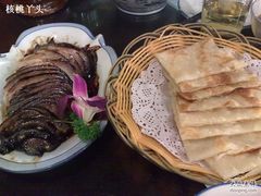 烙饼酱肘子-老浒记-老浒记烤鸭-北京菜(琉璃厂店)