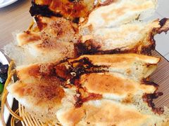 -阿洪锅贴王(小吃城店)