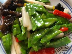 -云海肴·汽锅鸡·云南菜(天山百盛优客店)