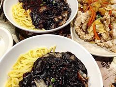 炸酱面-香港饭店0410(明洞店)