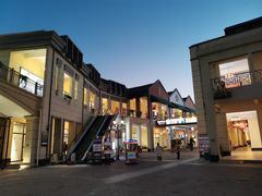 -王府井奥莱临潼小镇(临潼店)