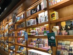 -西西弗书店&矢量咖啡(凯德晶萃广场店)