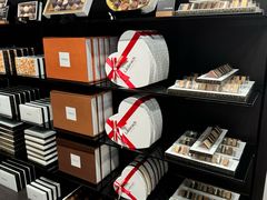 -Laderach 莱德拉(上海环贸iapm店)